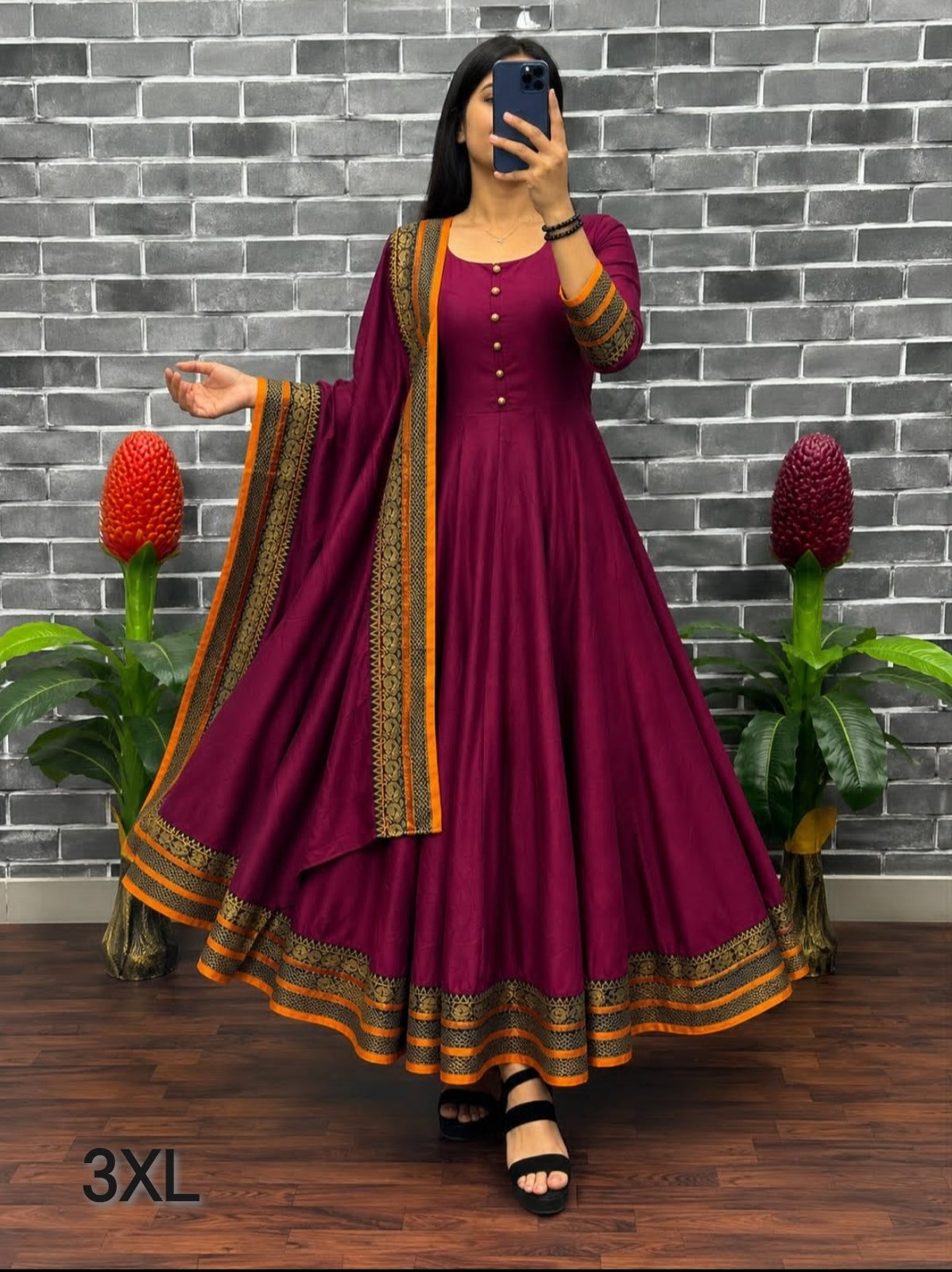 Red Anarkali